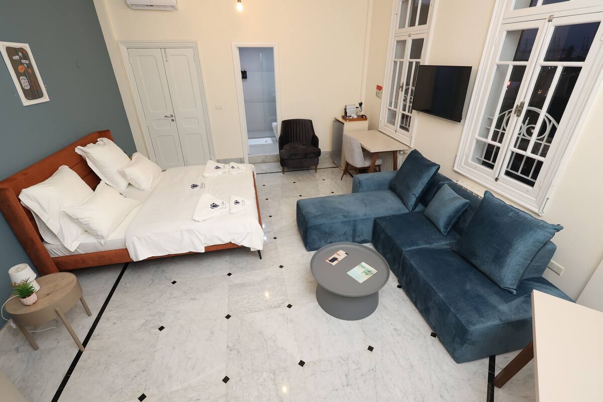 Kamar Double atau Twin Eksklusif | Brankas, meja kerja, ruang kerja ramah laptop, dan kedap suara