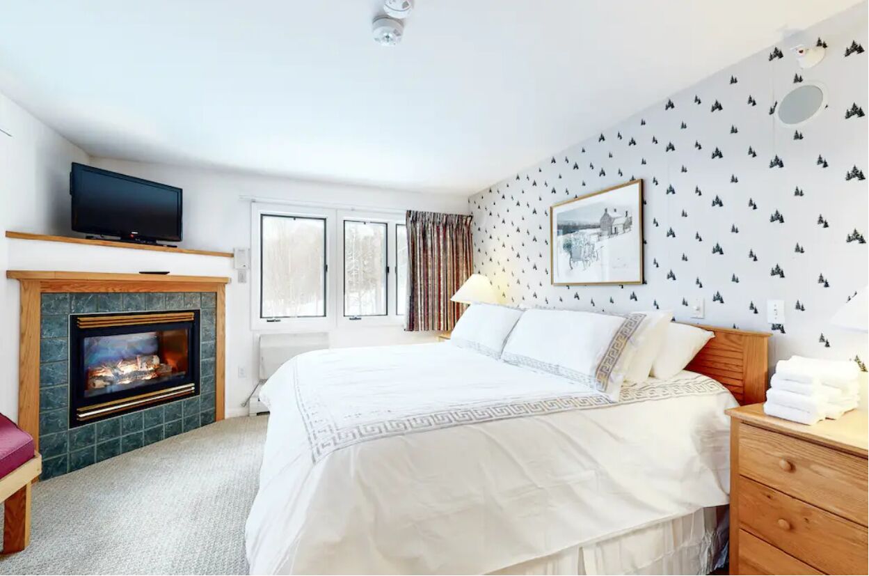 Smuggs condo close to skiing!