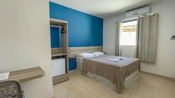 Double Room | Minibar, individually furnished, laptop workspace, bed sheets