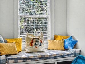 Interior - 83 Sandcastle - Luxury Beach House, Heated Pool, Hot Tub, 3D Theater, Walk to Beach (Hilton Head Island)