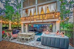 Terrace/patio - Walk to Beach, Perfect for Multi-Family, Free Heated Pool, Spa, 3D Theater, Arcades (83 Sandcastle) (Hilton Head Island)