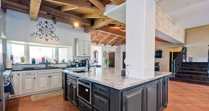 Walk To The Beach | Outdoor Dining | Spacious