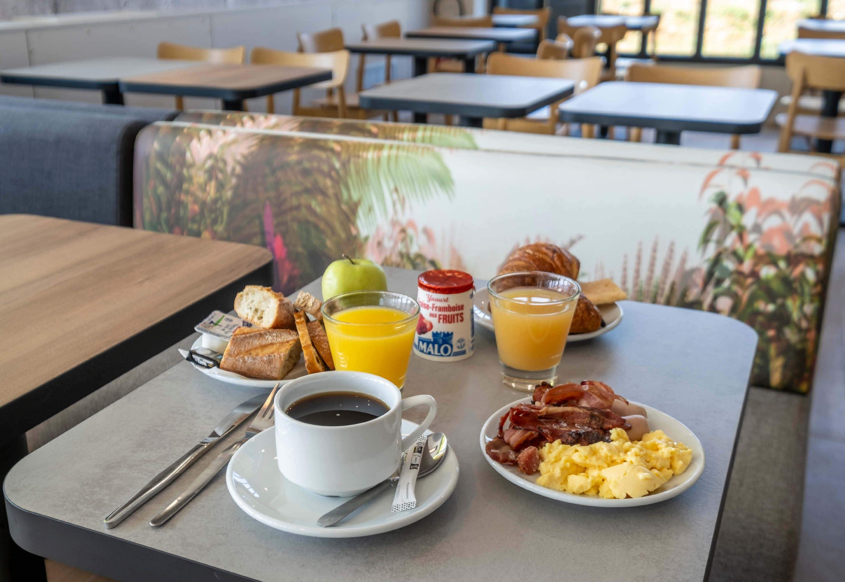 Photo - B&B HOTEL Saintes