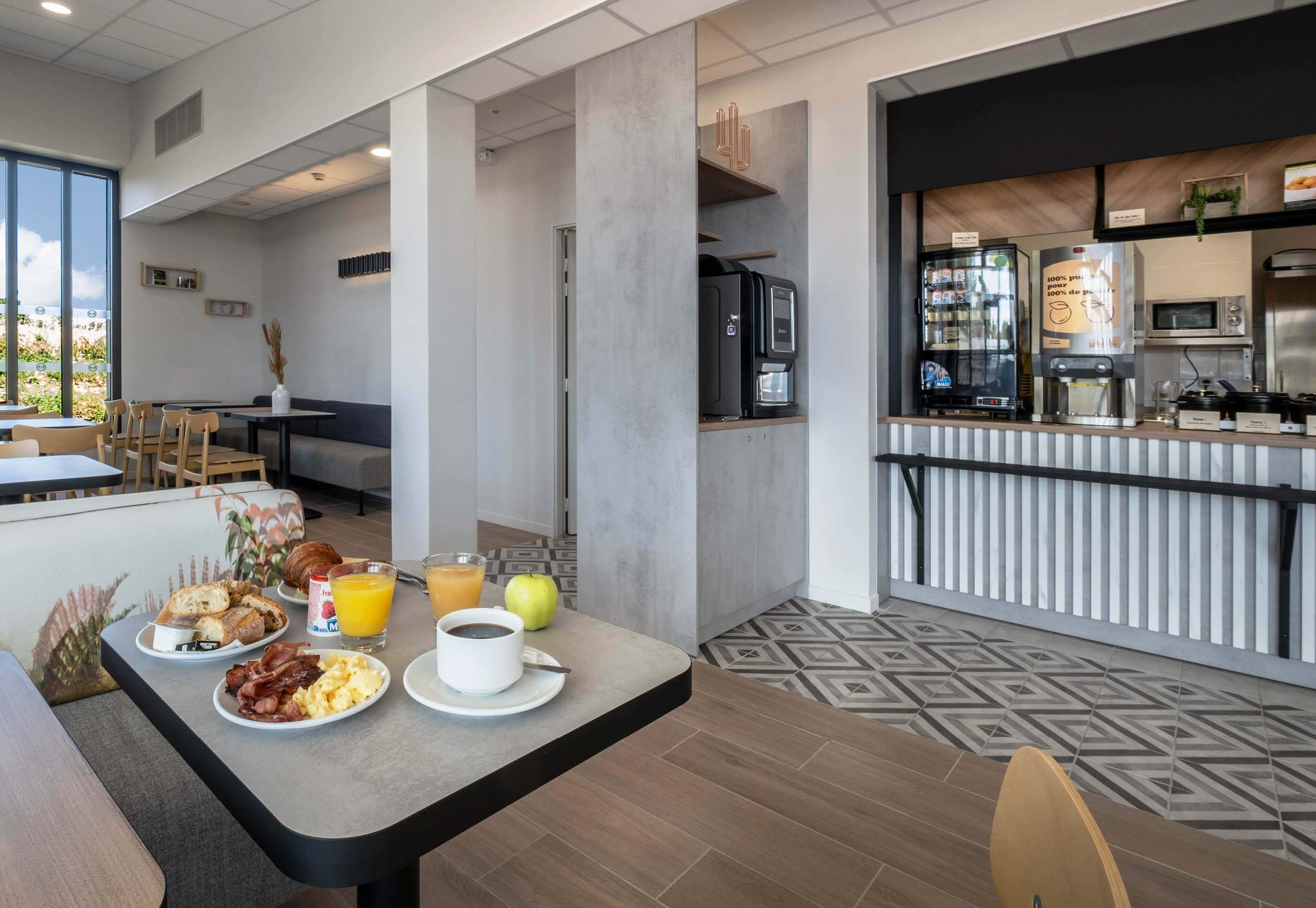 Photo - B&B HOTEL Saintes