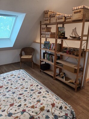 1 Schlafzimmer, Schreibtisch, Bügeleisen/Bügelbrett, kostenloses WLAN