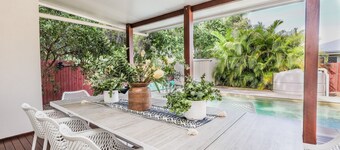 SANDY BURROWS -  pool. air con, four bedrooms , boat parking, 1 outside pet.