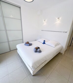 2 Schlafzimmer, Bügeleisen/Bügelbrett, WLAN, Bettwäsche