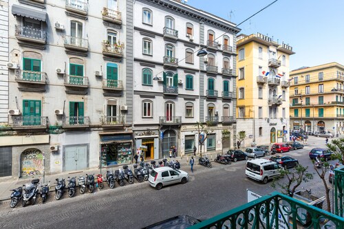 Central Station Family Apt by Wonderful Italy