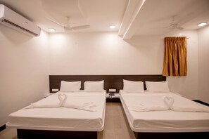 Standard Quadruple Room | Free WiFi