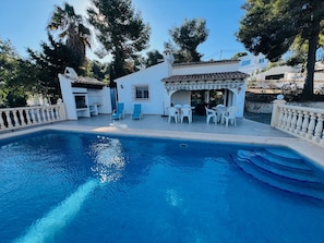 Outdoor pool - 1.5km from L'Ampolla Beach and town | Comfortable | 3 double bedrooms | (Teulada)
