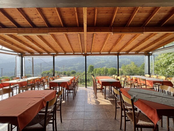 Desayuno a la carta incluido todos los días