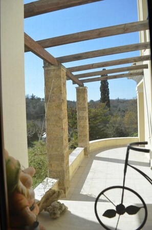 Terrace/patio - Comfortable villa with mountain view (corfu)