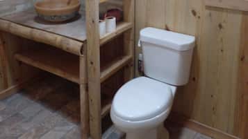 Ducha, bidé, toallas y jabón