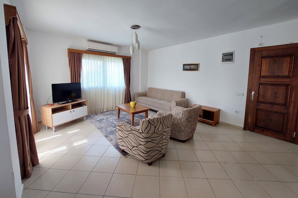 VIOLET APARMENT 54