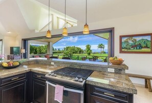 Private kitchen - Hale Mikana - Gorgeous Ocean Views, Pool and AC! (Princeville)