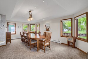 Dining - Sandy Shore Beach House:  Lake Minnetonka (Mound)