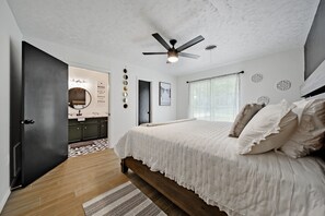 4 bedrooms, iron/ironing board, travel crib, free WiFi