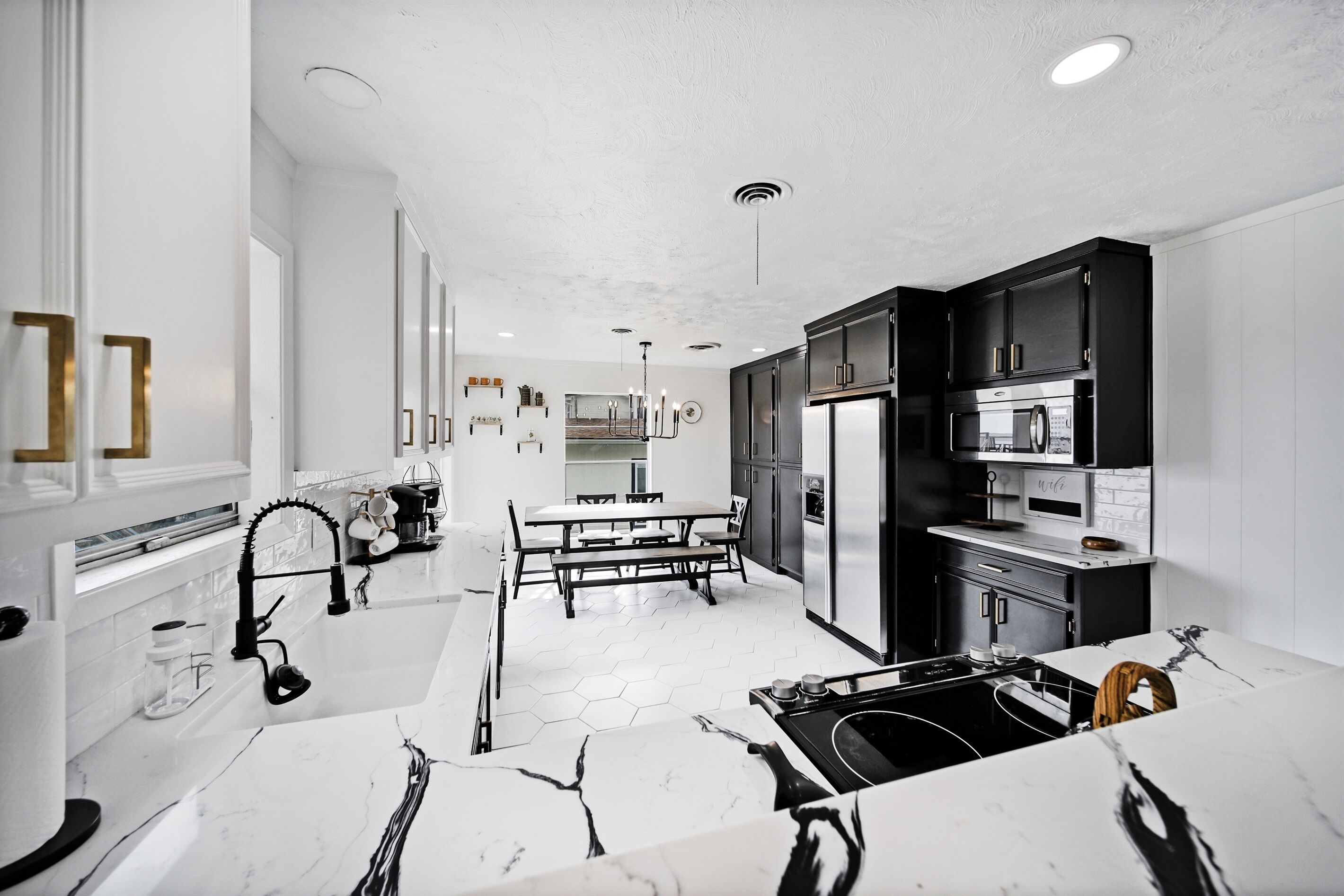 Eagle's Cove: Lake Livingston Waterfront Retreat