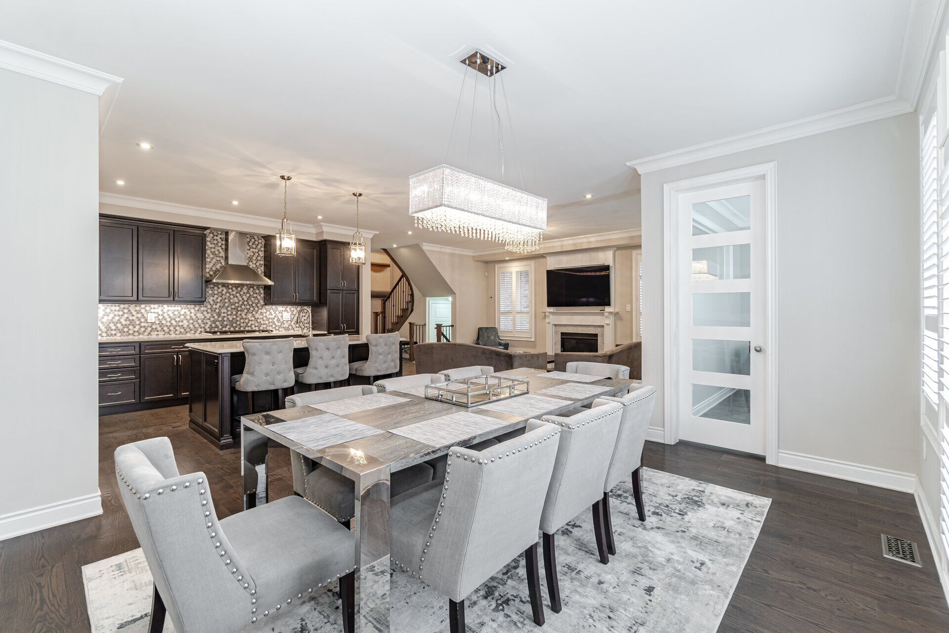 豪華別墅 | 房內用餐區