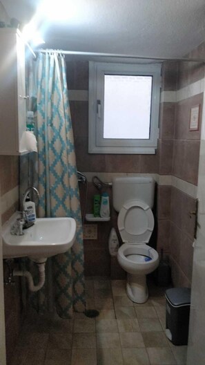 Apartment | Badezimmer