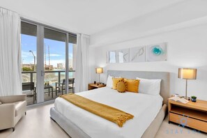 2 Schlafzimmer, Schreibtisch, Bügeleisen/Bügelbrett, Reisekinderbett