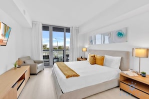 1 chambre, fer et planche à repasser, lit de bébé portatif, Wi-Fi