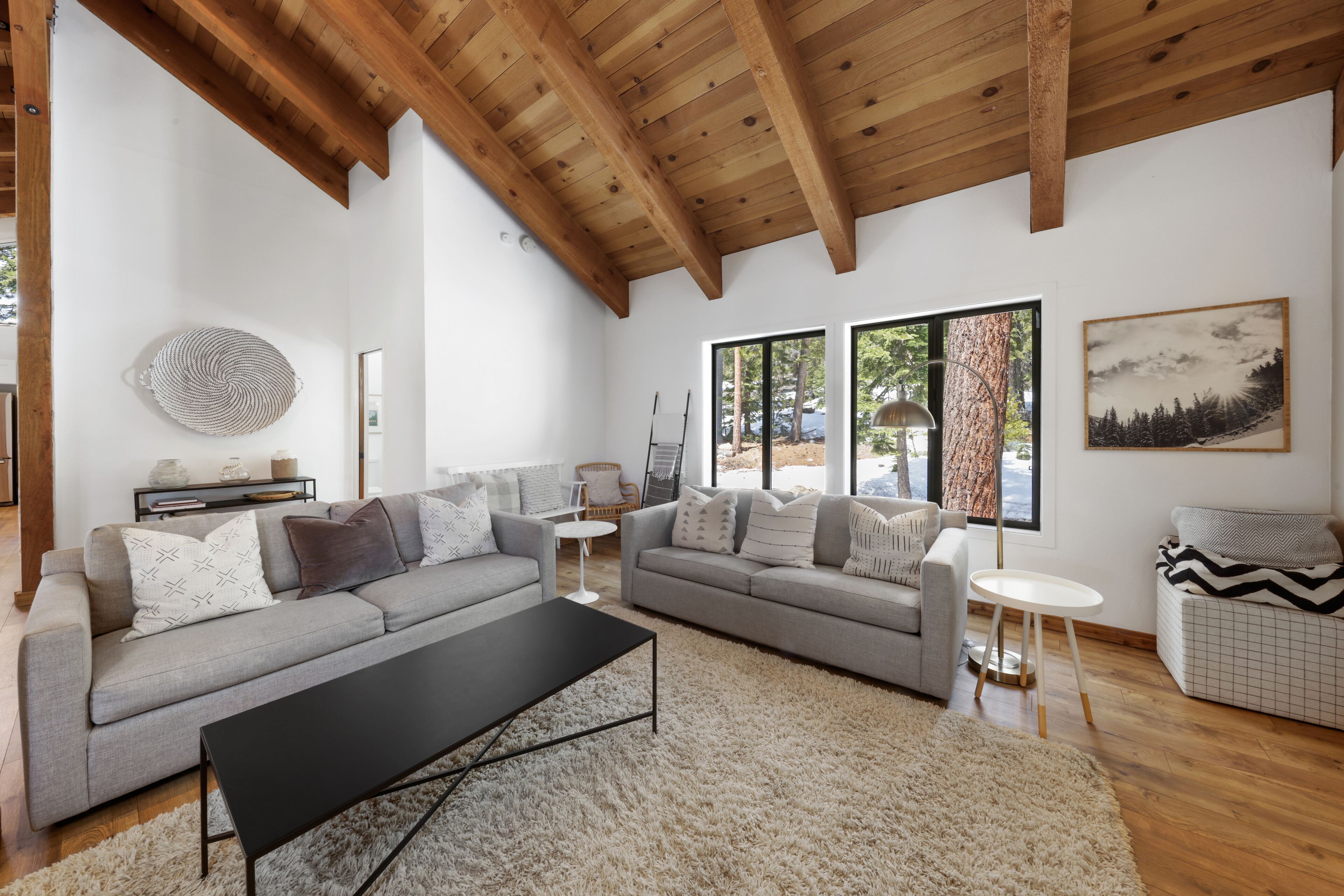 Bright & Modern Cabin | Luxury Home in Carnelian Bay!