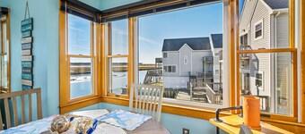 Wonderview 208 - Breathtaking Channel Views!