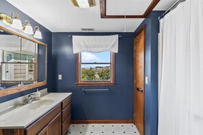 Bathroom - K and S Paradise by Seaside Vacations & Sales (Chincoteague Island)
