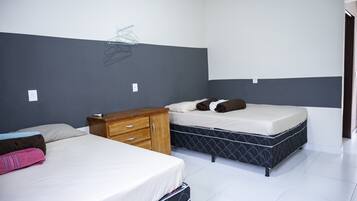 1 habitaciĂłn, tabla de planchar con plancha y wifi gratis