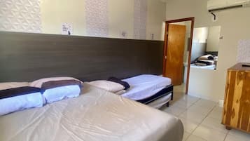 1 habitación, tabla de planchar con plancha y wifi gratis
