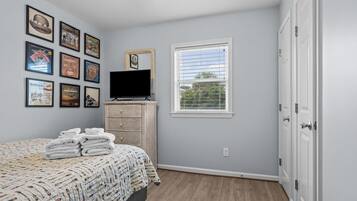 Condo, 2 Bedrooms | 2 bedrooms, free WiFi