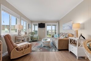 Living area - Southwinds J12 2 Bedroom Condo by RedAwning (Atlantic Beach)