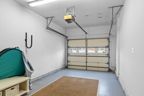 Townhome, 3 Bedrooms | Interior