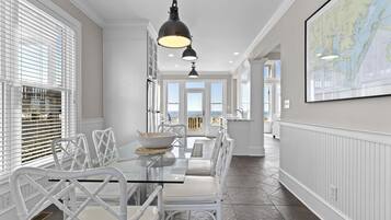 House, 4 Bedrooms | View from property