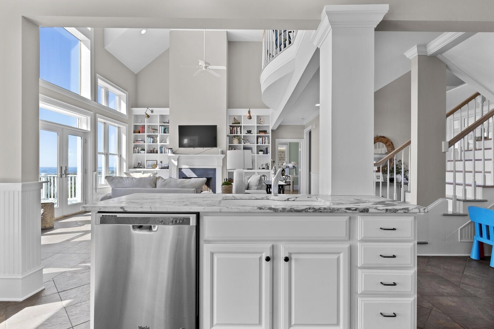 House, 4 Bedrooms | Private kitchen | Fridge, oven, coffee/tea maker, toaster