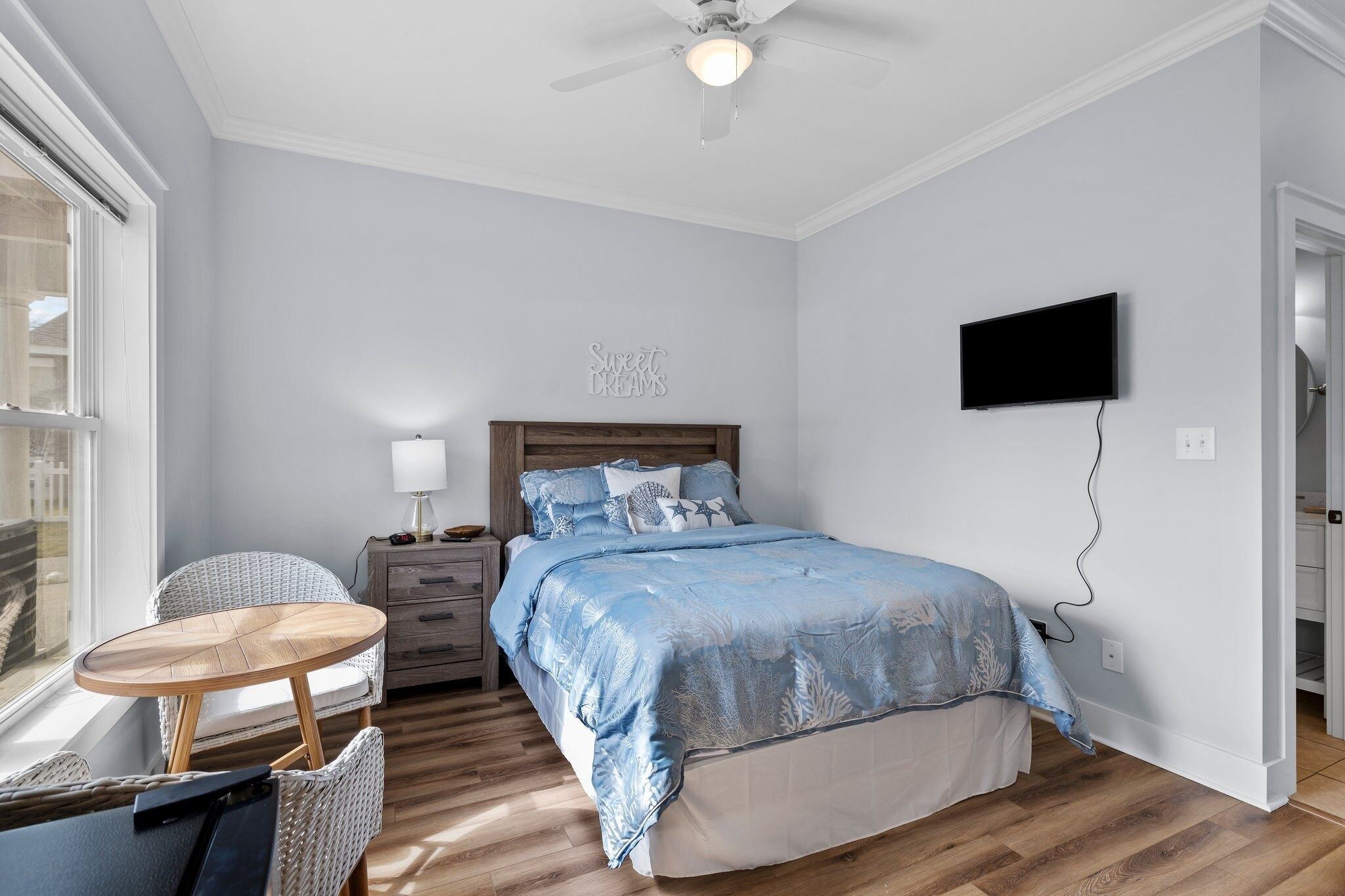 Feeling Tipsea 1 1 Bedroom Duplex by Redawning