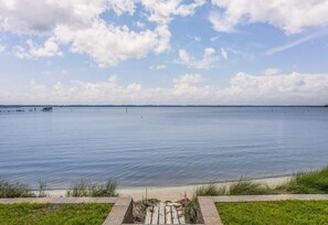 House, 4 Bedrooms | Beach