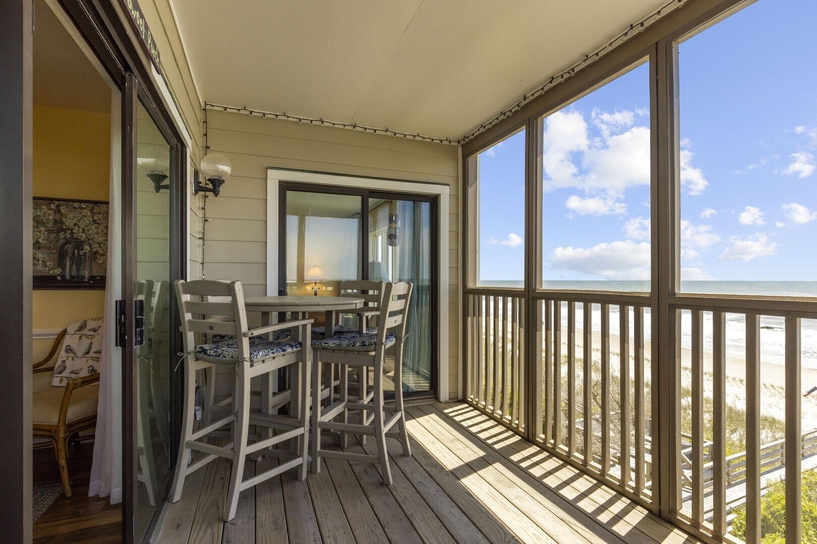 Condo, 2 Bedrooms | Balkoni