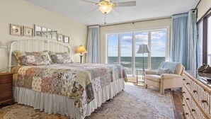 Condo, 2 Bedrooms