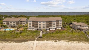 Condo, 2 Bedrooms | Exterior