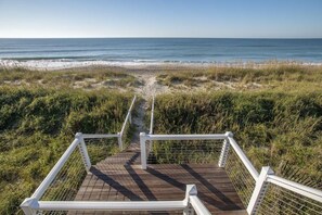 House, 4 Bedrooms | Beach | Beach nearby