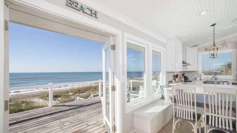 The Hanner 4 Bedroom Home by RedAwning