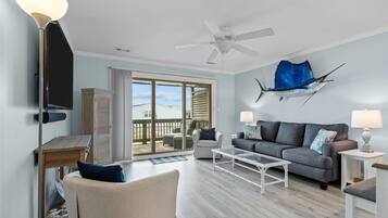 Kondominium, 4 kamar tidur | Area keluarga