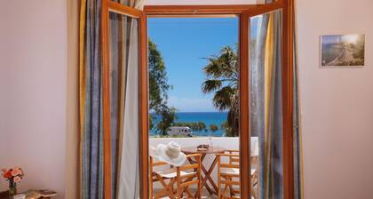 PREVELI DIONYSSOS ROOMS