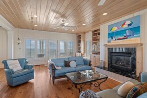 Casa, 5 habitaciones | Área de sala de estar