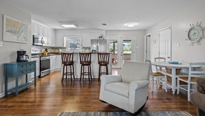 Unclassified image, 5 of 42, button - Otter Banks Retreat 3 Bedroom Home by RedAwning (Beaufort)