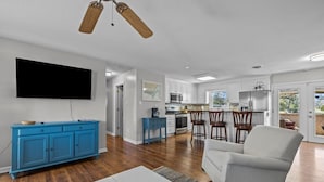 Unclassified image, 2 of 42, button - Otter Banks Retreat 3 Bedroom Home by RedAwning (Beaufort)