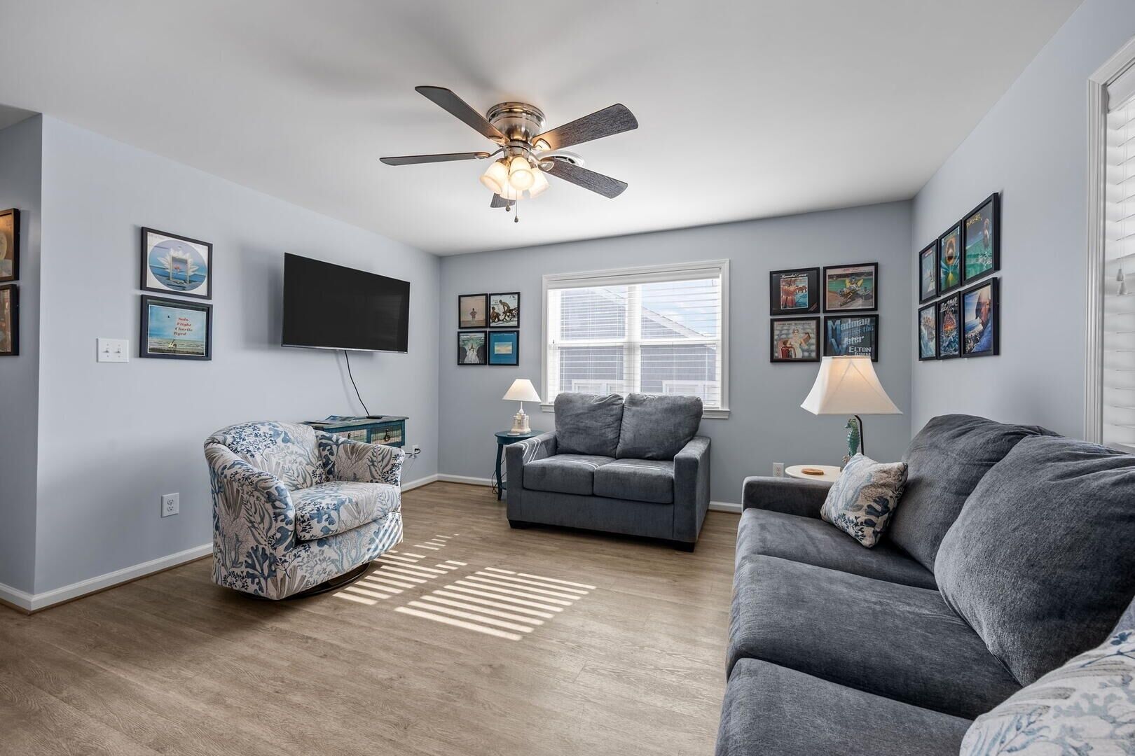 Condo, 3 Bedrooms | Living area