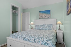 3 bedrooms, free WiFi - Boardwalk Shores C 3 Bedroom Duplex by RedAwning (Atlantic Beach)